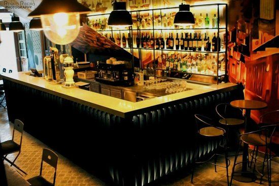 Rua- Tapas & Music Bar